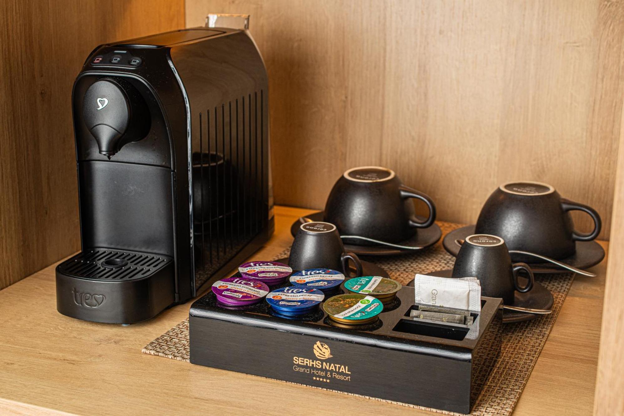 Serhs Natal Grand Hotel & Resort ภายนอก รูปภาพ A Nespresso coffee machine